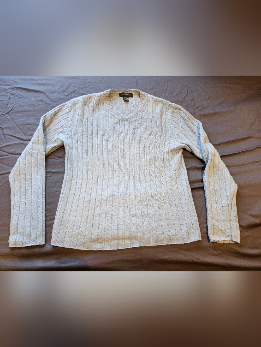 Banana Republic Merino Wool Men's V-Neck Sweater - Baby Blue